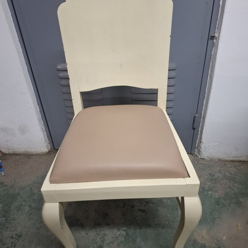 Set of 5 restored chairs in ecru color with new beige faux leather cushions
