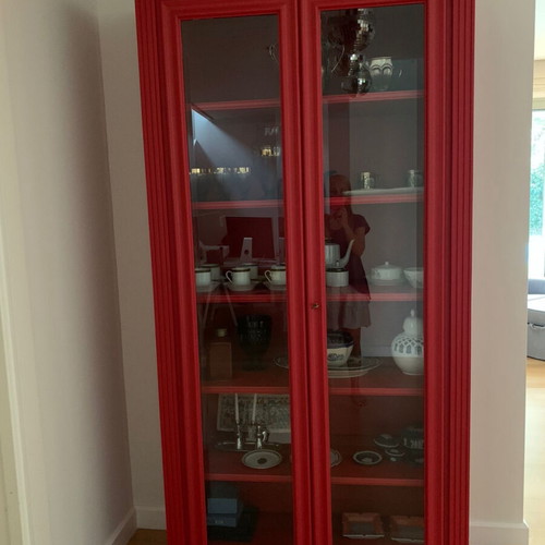 Kourtis showcase like new, 45x106x220, lacquer finish