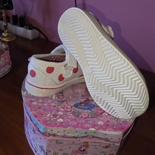 Marikelly ballerinas size 25 white glitter with red polka dots new