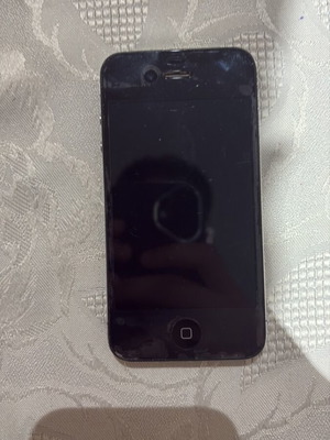 iPhone 4 used, screen not working for repair