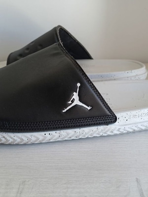 Jordan Play Slide нови сандали, номер 48.5, черно-бели