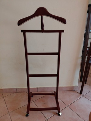 Wooden wheeled suit hanger walnut Italian design like new