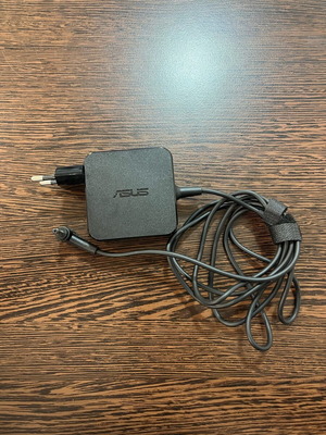 Asus charger 19V 2.37A 4.0×1.35mm used, non-working for parts
