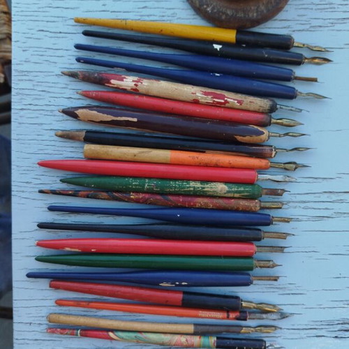Pens with penholders used, set of 25 pieces