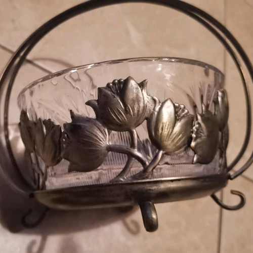 Art Nouveau decoration used in excellent condition