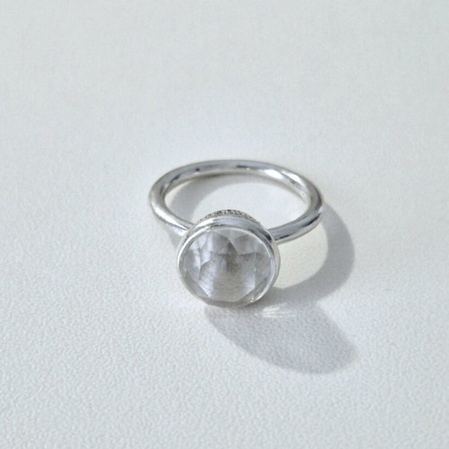 Silver ring s.95 with perimeter zircons like new