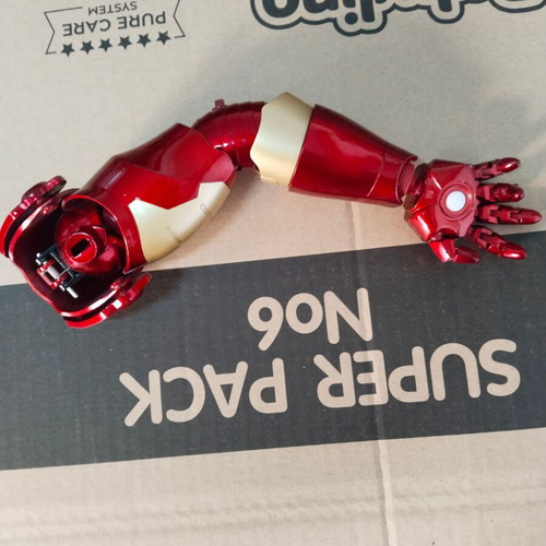 Ironman hand Deagostini used