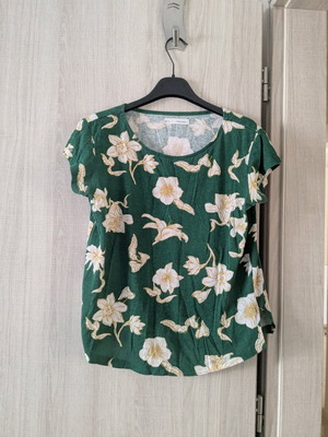 Sfera T-shirt like new, multicolor green, size S