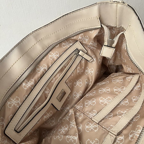 Guess shoulder bag used, white and beige