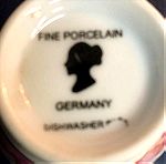  Γερμανικό Σετ του καφέ 12 τμχ πορσελάνης από 6 φλιτζάνια και 6 πιάτα...Vintage του 1980...Άθικτα σε καπελιέρα με υφασμάτινη εσωτερική επένδυση!