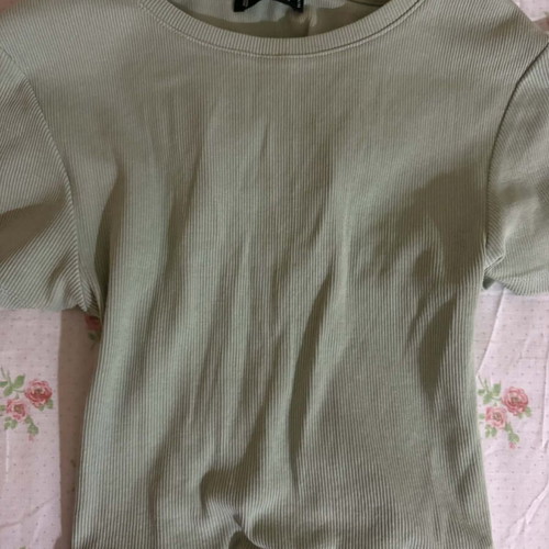 Women's t-shirt like new, green, size L