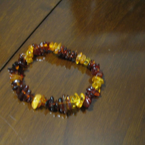 Handmade anklet new with amber