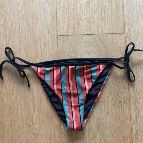 Calzedonia bikini bottom metallic, size small, like new