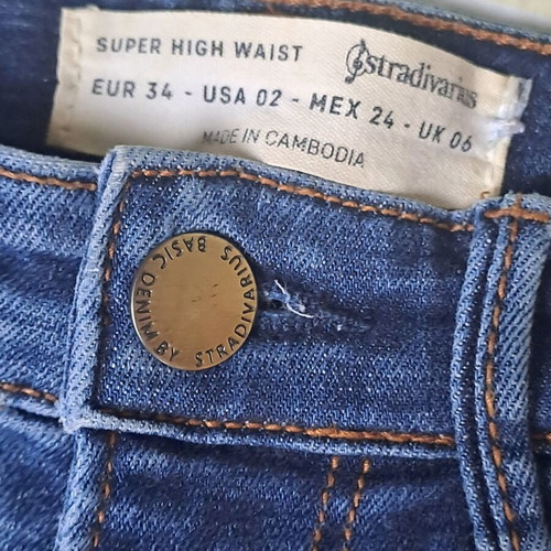 Stradivarius women's blue jeans used