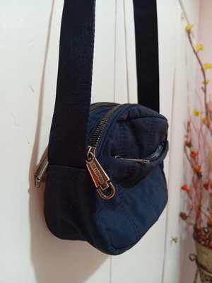Dark blue shoulder bag, everyday use