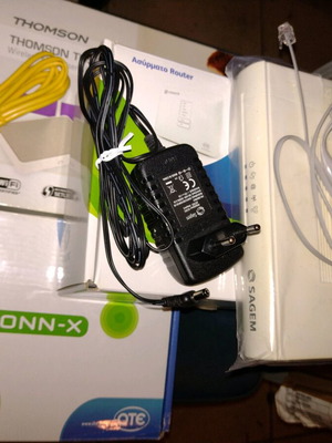 Internet router new with cables and power adapters, set of 4