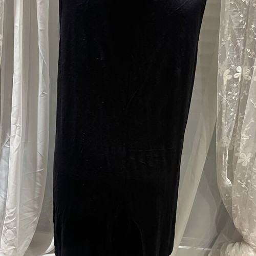 Dress with embroidery size 46 like new, black