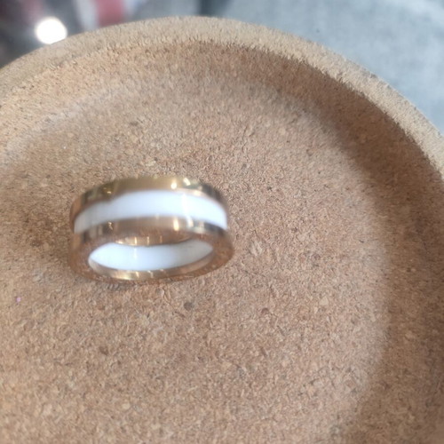 Steel ring size 56 like new, white and gold colors