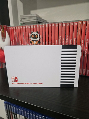 3D принтиран NES стил капак за Nintendo Switch dock нов