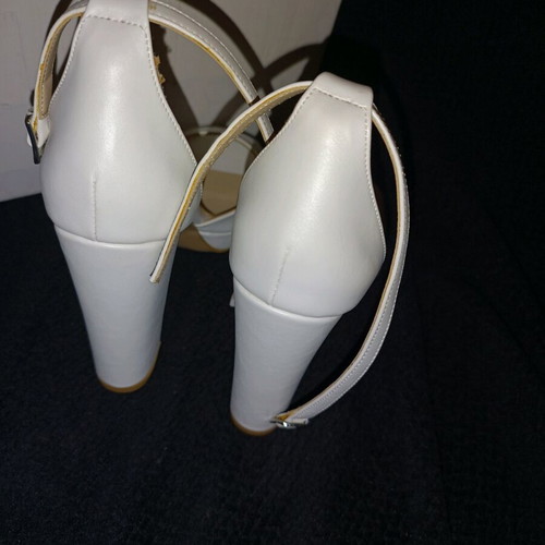 Sandals like new, size 36, 11 cm heel