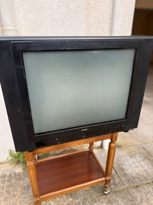 Τηλεόραση CRT Funai μεταχειρισμένη, vintage retro
