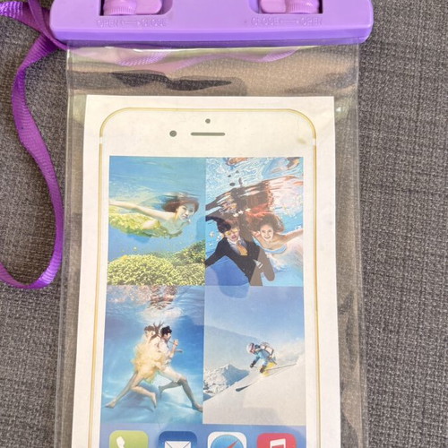Lileng 853 Portable Mini Misting Fan used with Waterproof Phone Pouch