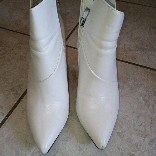 White ankle boots size 37 like new