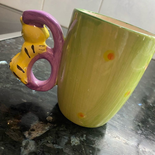Children's mugs used, sold together