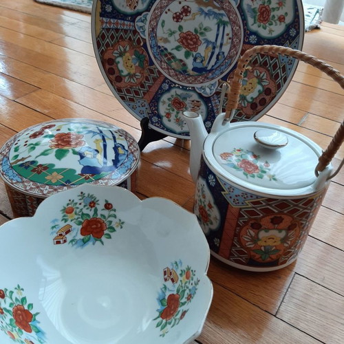 Imari Japanese porcelain set of 4 pieces, new