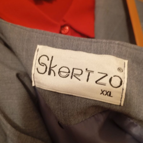 Gray Suit with Red Shirt like new, Greek tailoring