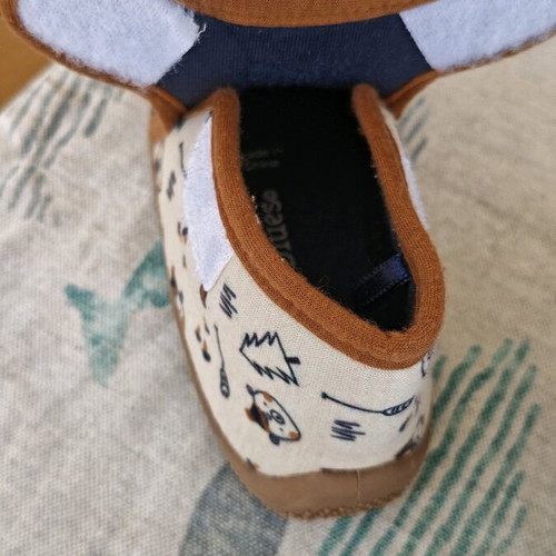 Saxo Blues slippers size 22 new with scratches