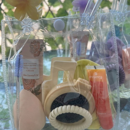 GiftBox beauty set in transparent bag with colorful details