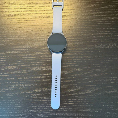 Samsung Galaxy Watch 5 smartwatch
