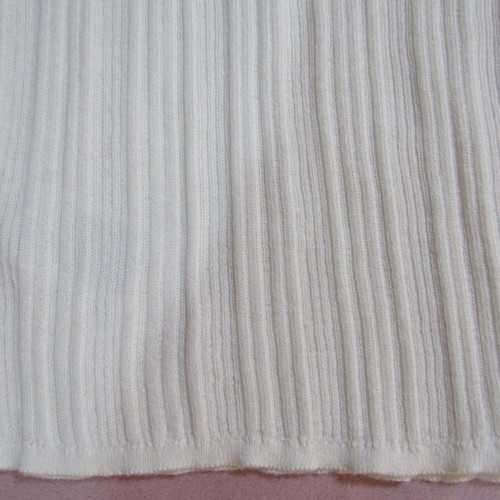 Only sleeveless knitted summer top L ivory V-neck