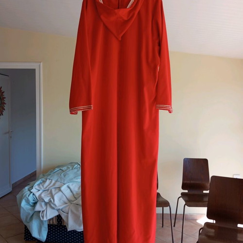 Caftan red satin silk handmade with ecru cords and hood XL from Morocco new