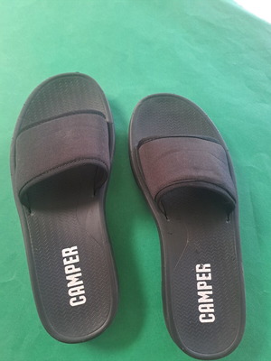 Camper flip flops size 39 like new, black, elastic upper
