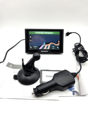 Garmin Drive 40 GPS πλοήγησης 4.3" σαν καινούργιο με βάση και φορτιστή αυτοκινήτου