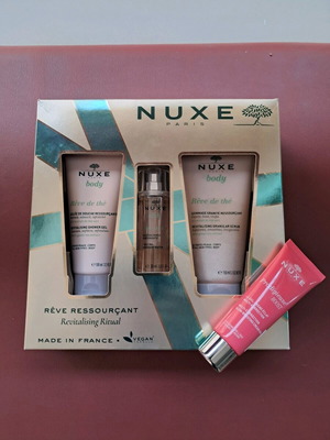 Πακέτο δώρου Nuxe και κρέμα ημέρας Nuxe Prodigieuse καινούργιο
