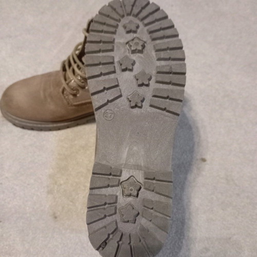 Boots size 37 used, beige, lightly worn