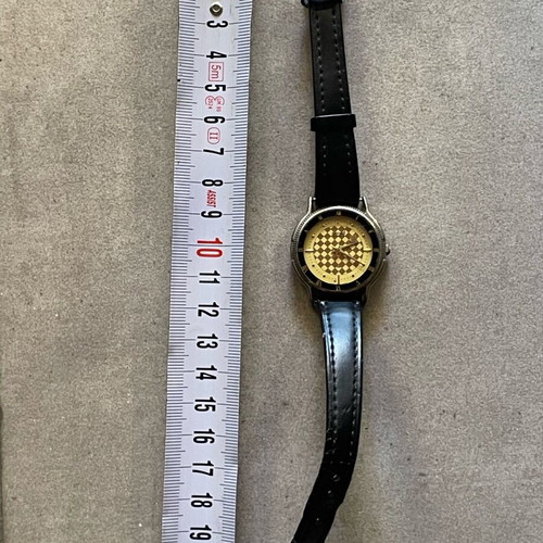 Seiko Quartz wristwatch vintage used, unknown functionality