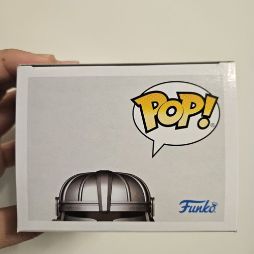 The Mandalorian with Grogu Funko Pop 772 like new