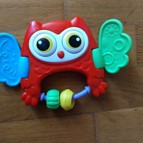 Early Learning Centre Peekaboo Owl sensory toy like new, rattle