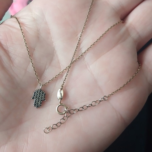 Silver necklace 925 Hamsa with black cubic zirconia pendant like new