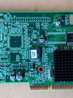 Diamond S3 Savage4 SDRAM 16MB graphics card used (PCI)
