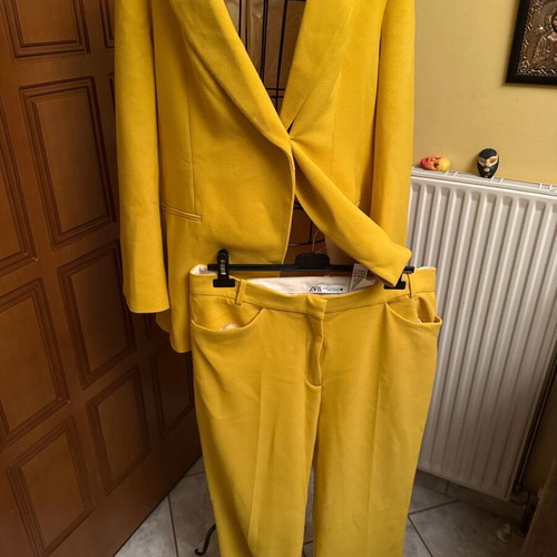 Zara Suit Set Blazer and Trousers XXL Like New Yellow