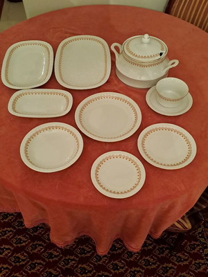 Dinnerware set from German Bavaria porcelain 69 pieces like new
