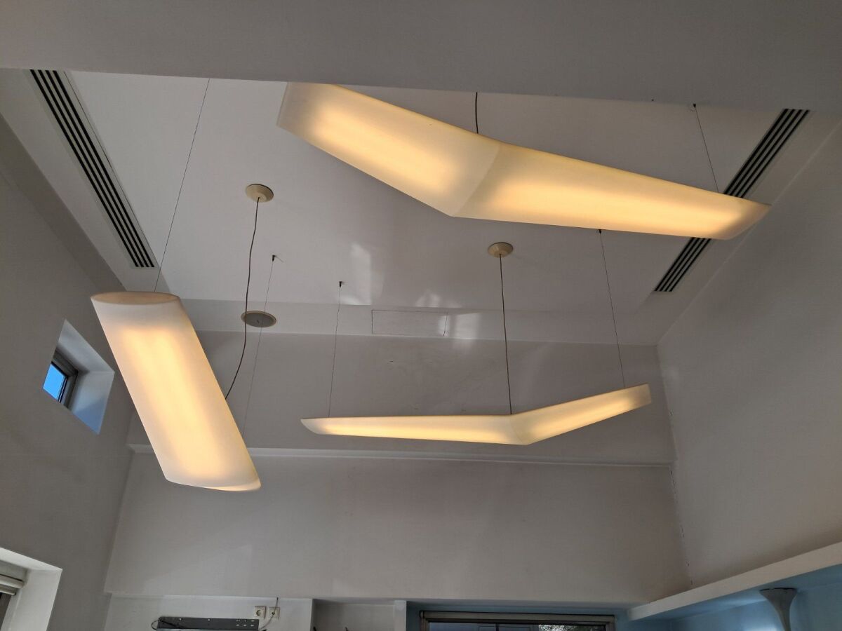 Artemide Mouette Asymmetric LED… - € 1.200,00 - Vendora.cy