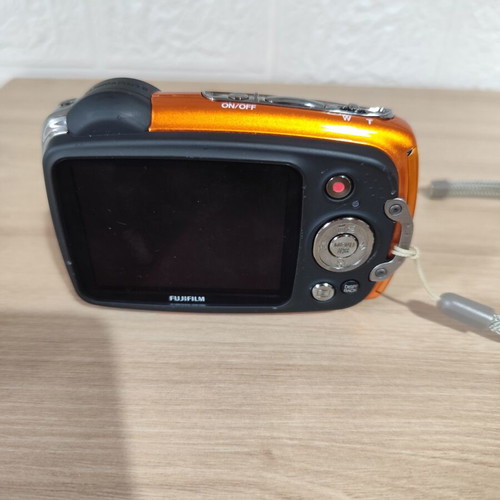 Fujifilm FinePix XP50 digital camera like new, waterproof and shockproof
