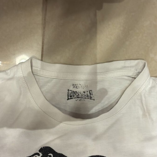 Lonsdale white short-sleeve T-shirt size M