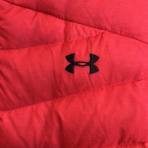 Umbro sleeveless jacket with down filling like new, red